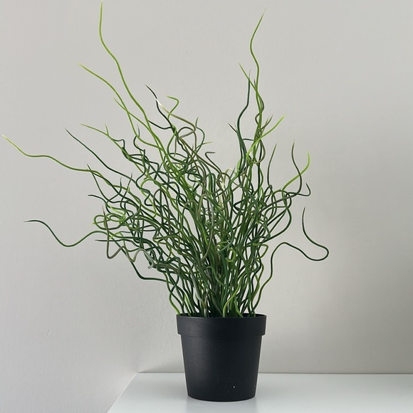 IKEA Set of 3 Faux Greenery - Picture 4 of 9